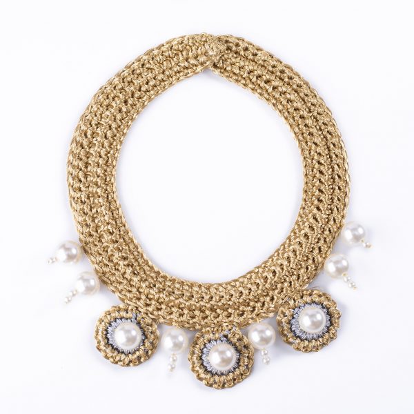 Nitho gold & pearls necklace