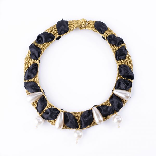 Nitho black & gold necklace