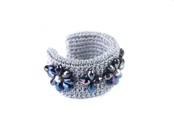 Nitho black flower bracelet BR210016