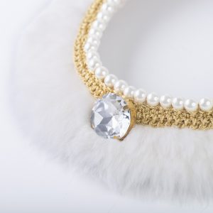 Nitho white fur necklace LX0038