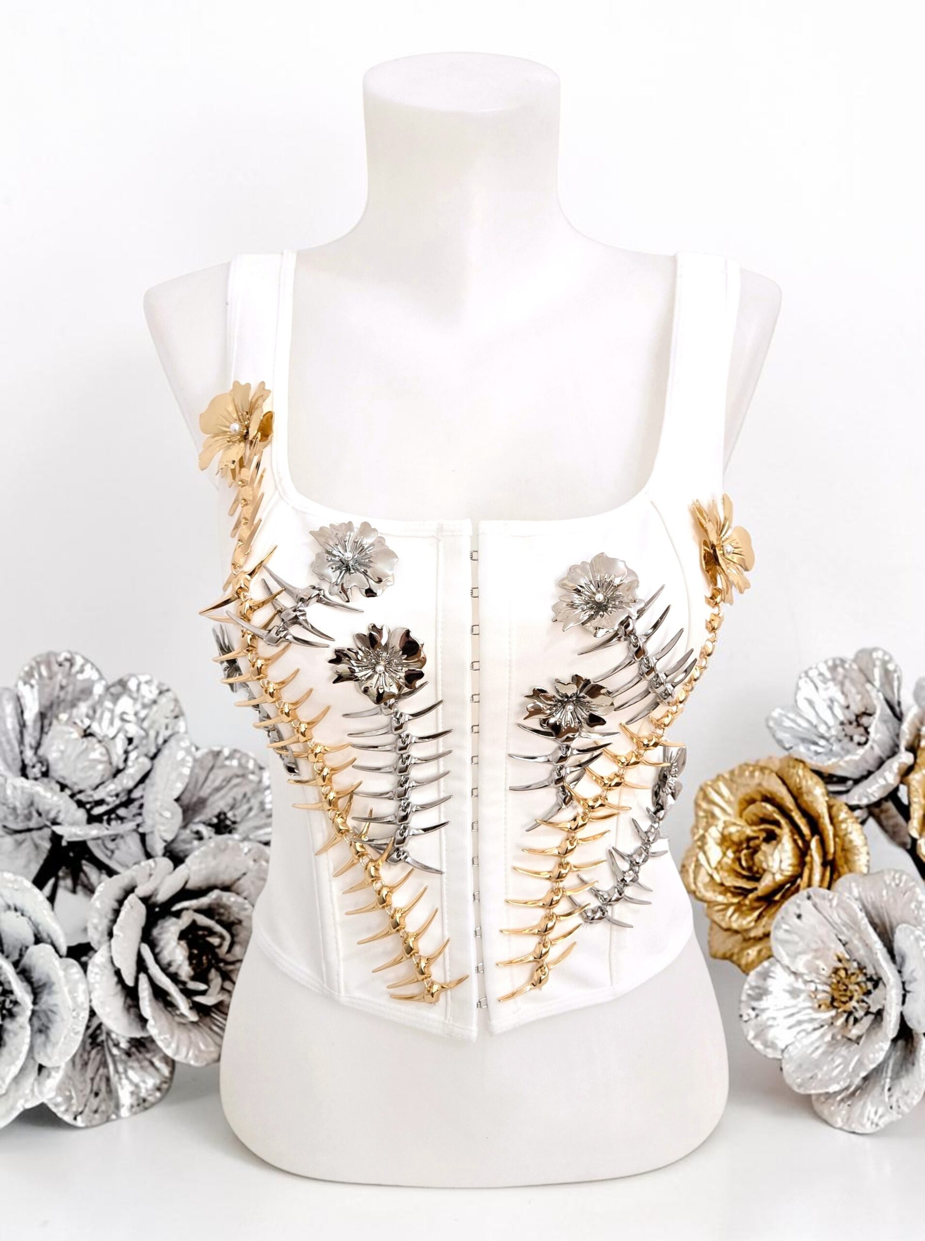 Nitho bone flowers top TP26001